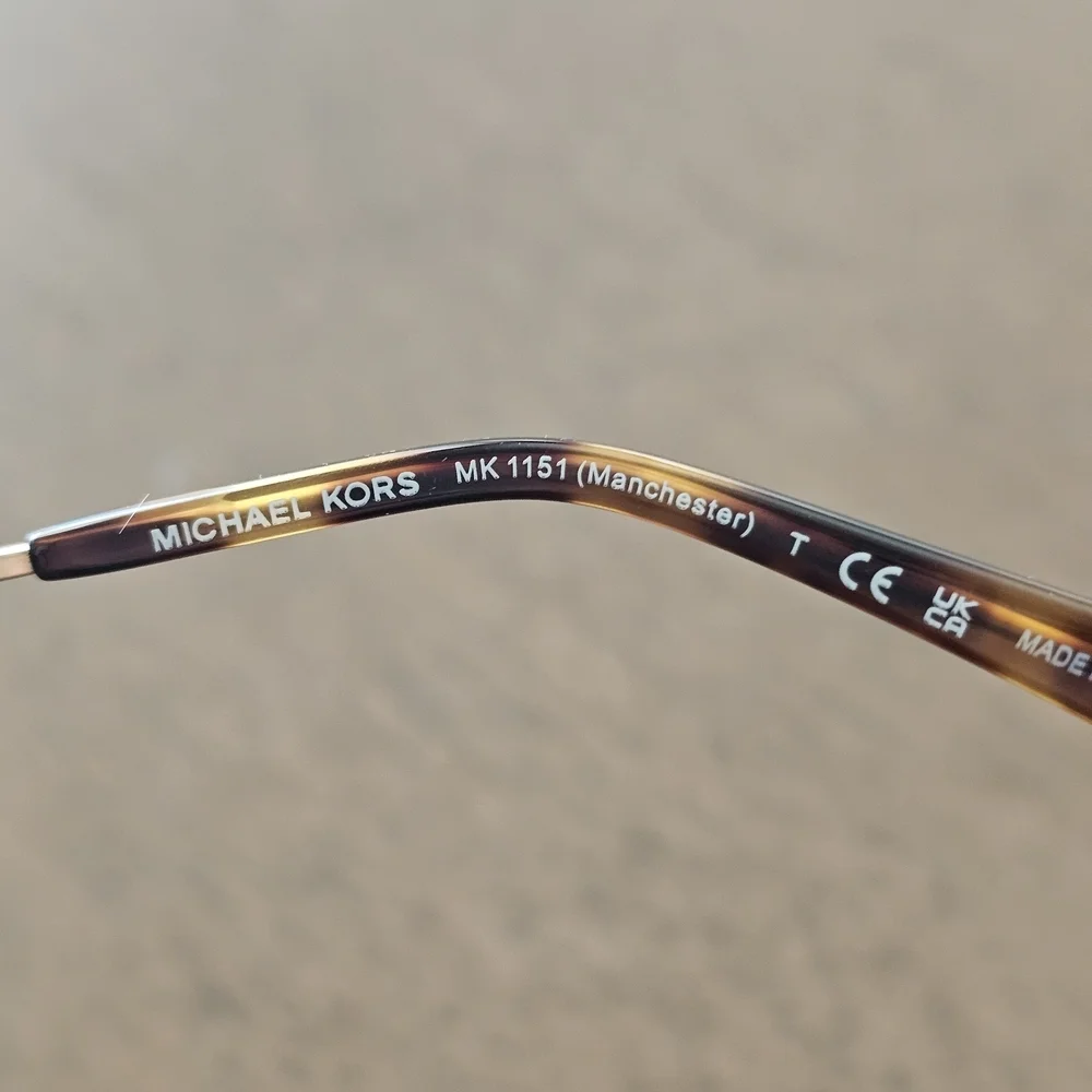 MICHAEL KORS MANCHESTER SUNGLASSES